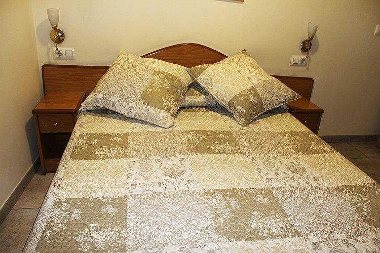 Hostal La Barretina Figueres  Eksteriør billede